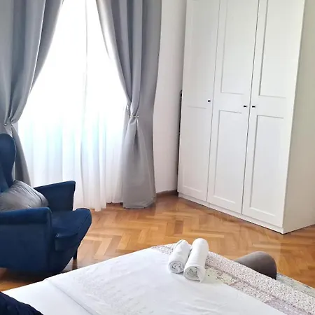 Emma Apartment *