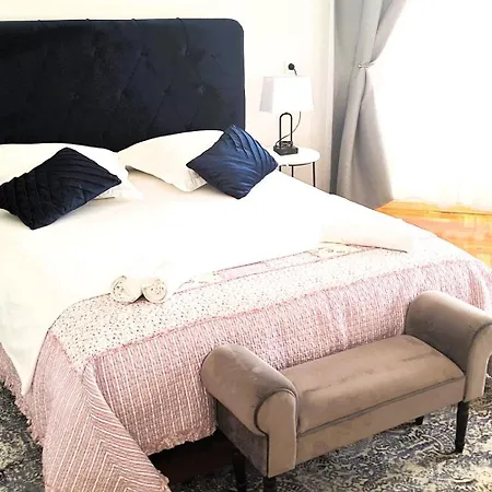 Emma Apartment Split
