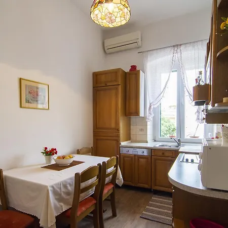 Apartman Emma *