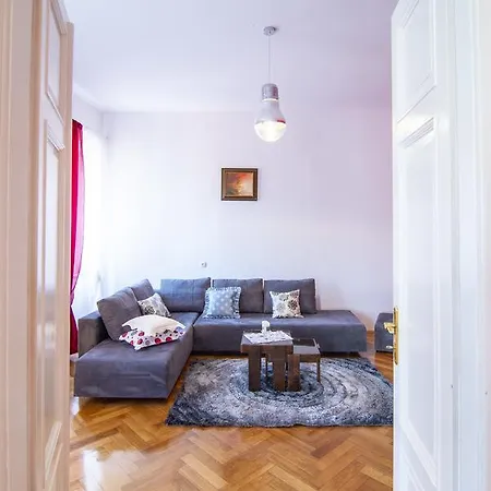 Emma Apartment